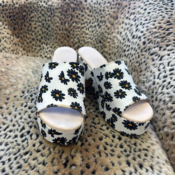 Anthropologie Matisse Beach Terry Floral Platform Heel Sandals White Size 8 - Picture 3 of 10